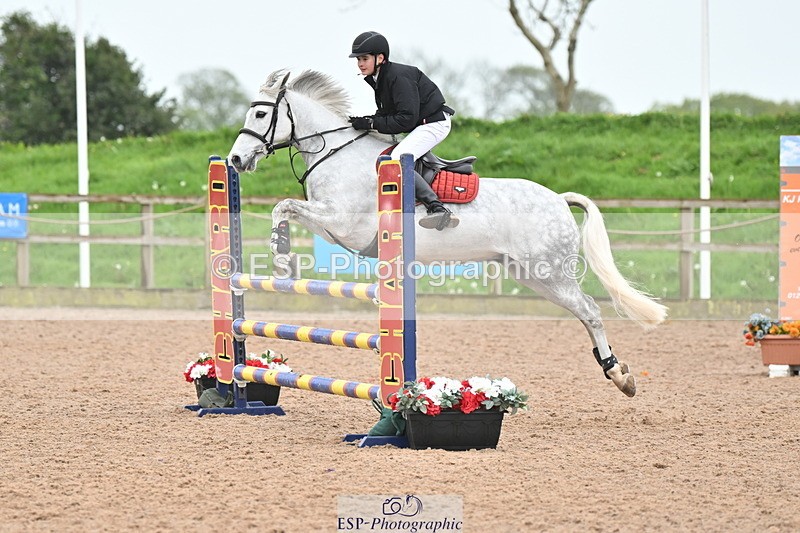 240505A-124035-05153 - Cls 4 Blue Chip Pony Newcomers & 1m Open