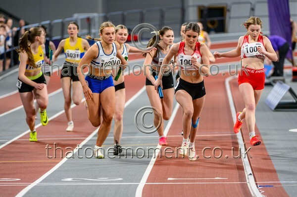 CombiMast25-925243 - Track Female Set One