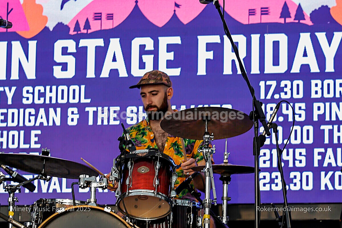 _MGL7095 - MINETY 2025