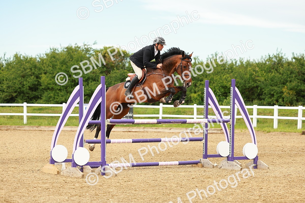 SBM_002156 - Class 4 - Senior Newcomers - 1.10m