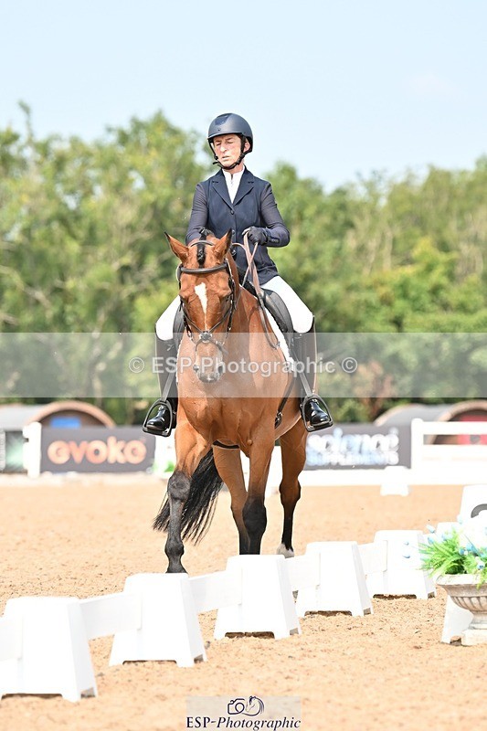 250816-134611-04752 - 117-Sophie.HawkeENORMOUSE