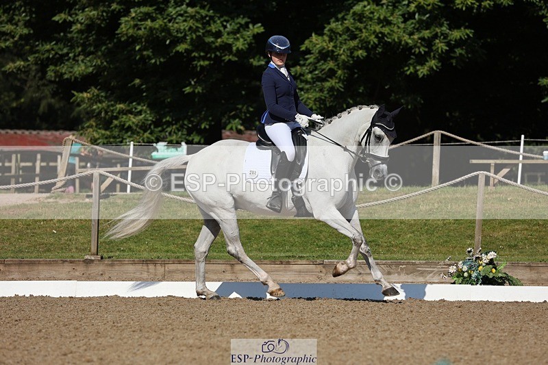 240719-093325-00179 - 288-Brooke_Howells-STARBORN_TWO_STEP