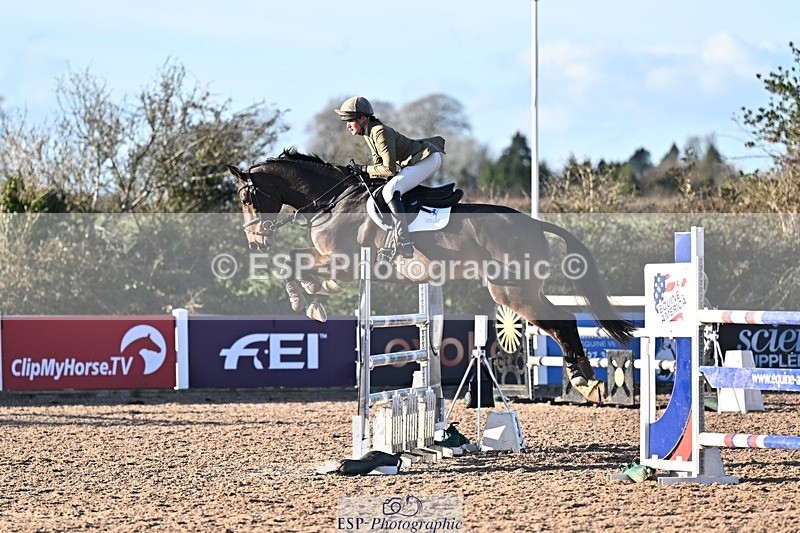 251203-140603-00790 - Cls 5 Foxhunter and 1.20m Open