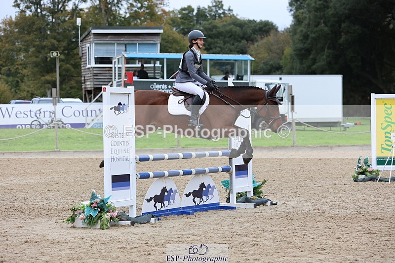 251026A-135010-26088 - G-516-Zara.Bucknell