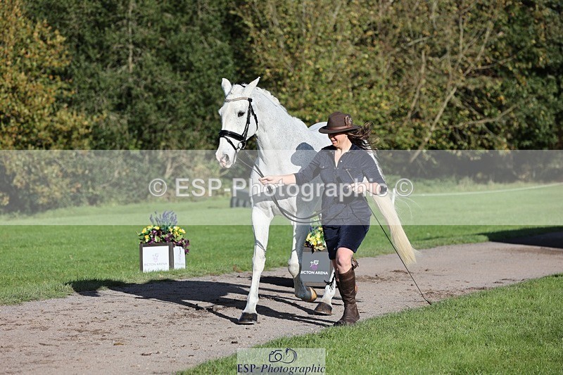 241027-095358-15568 - 321-Hannah.Underhill-DONBEG.GREY