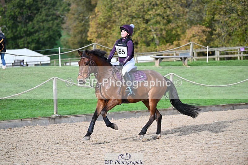 241117-104837-03275 - Cls 2 80-85cm 10.20 to 11.20