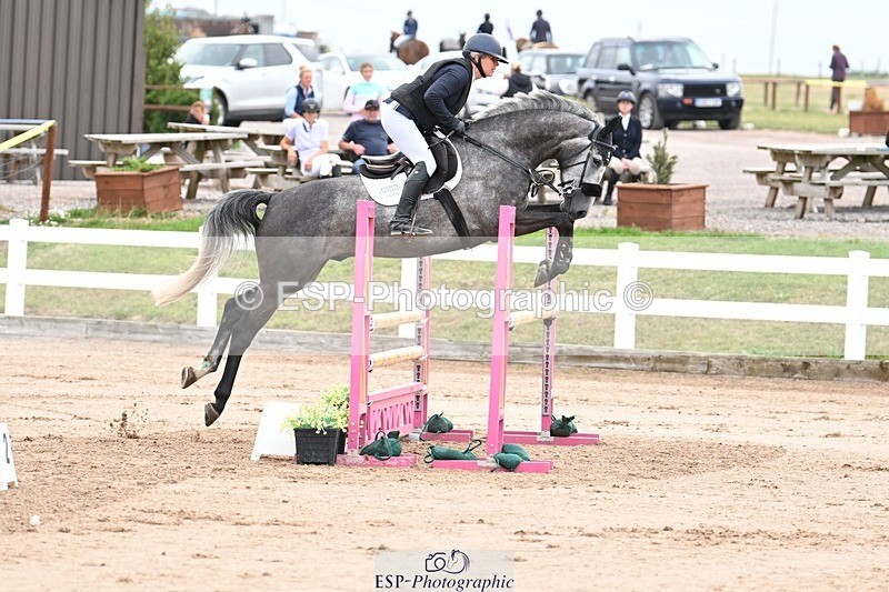 250727-084435-08589 - Cls 31 British Novice and 90cm