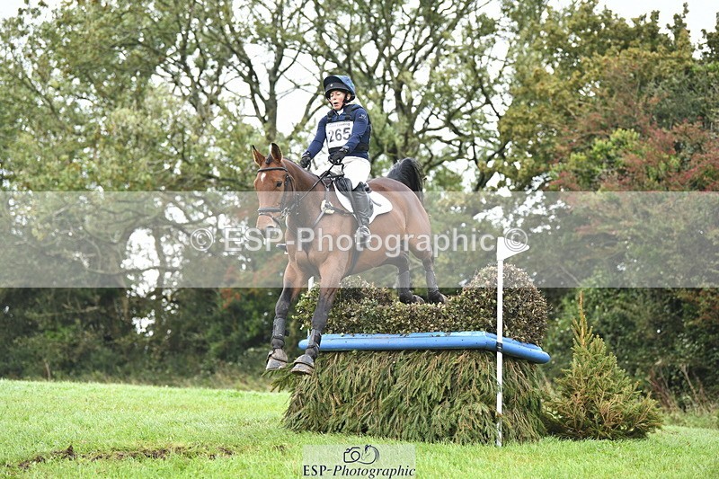 230924A-120518-05354 - 100 XC 12.00 to 13.00