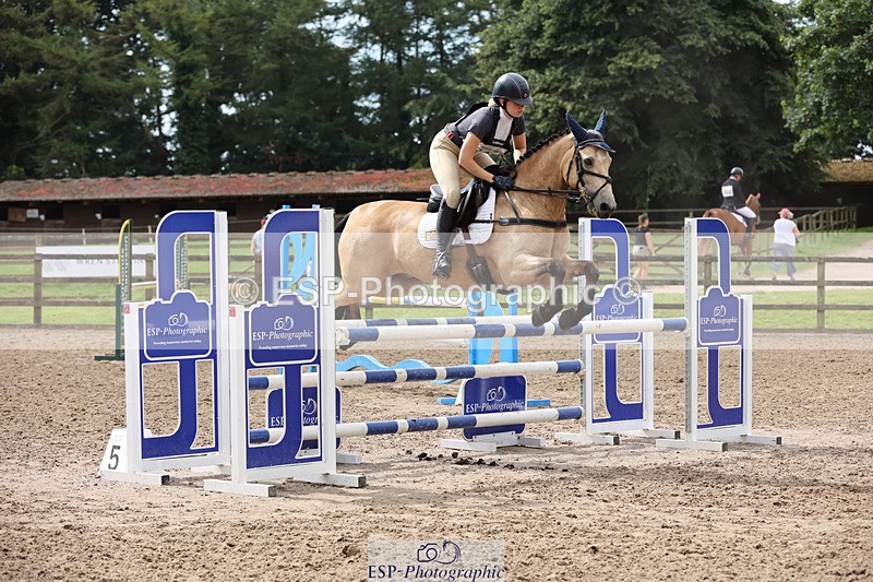 240804-105703-11377 - 316-Chloe_Dunn-TOWERHILL_SHAMIE