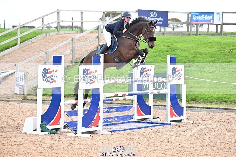 251005-100706-02671 - Cls 15 Foxhunter and 1.20m