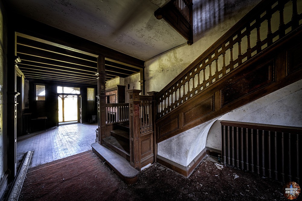 Dunnington Mansion photo - Abandoned America