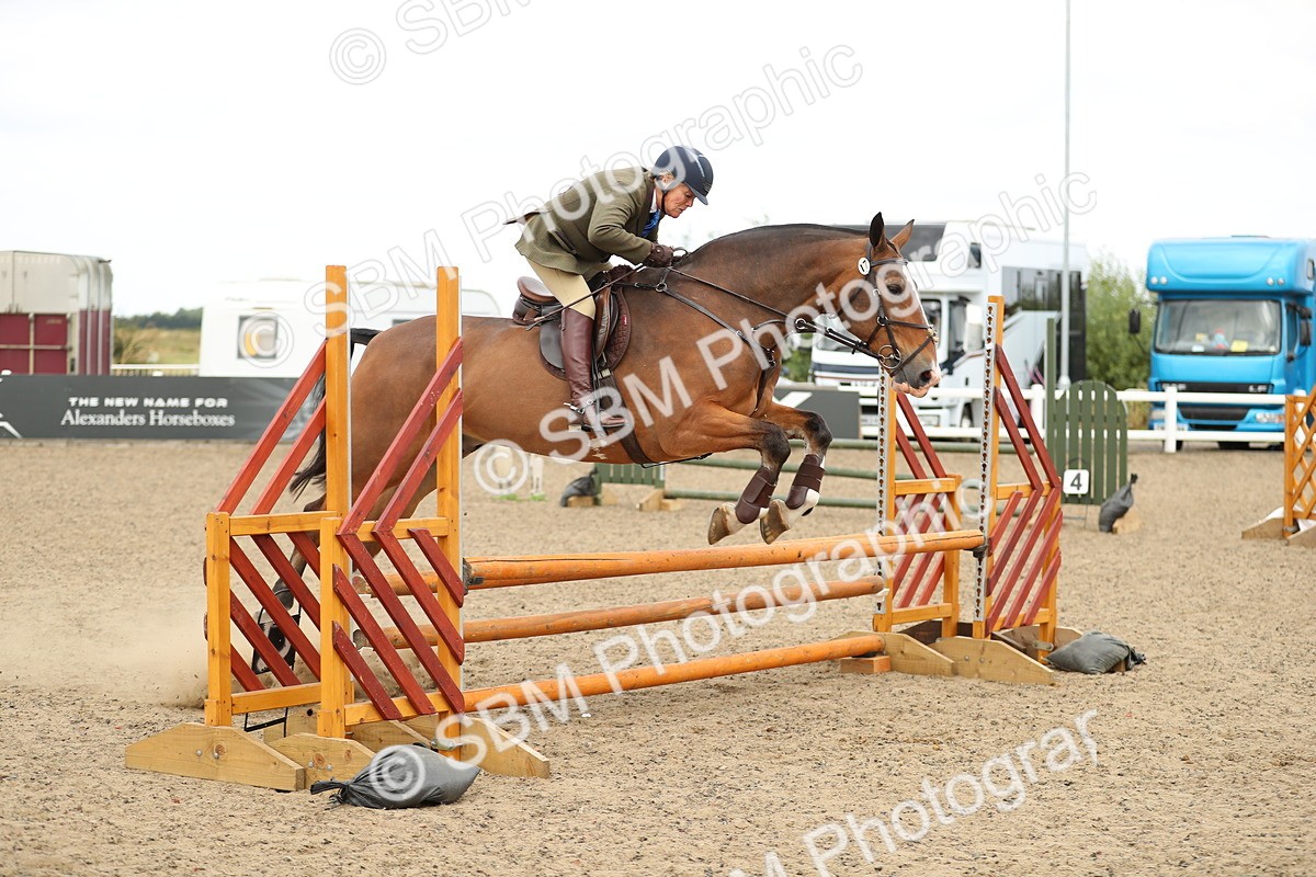 SBM_05555 - Class 48a Style & Performance 70cm (15-19)