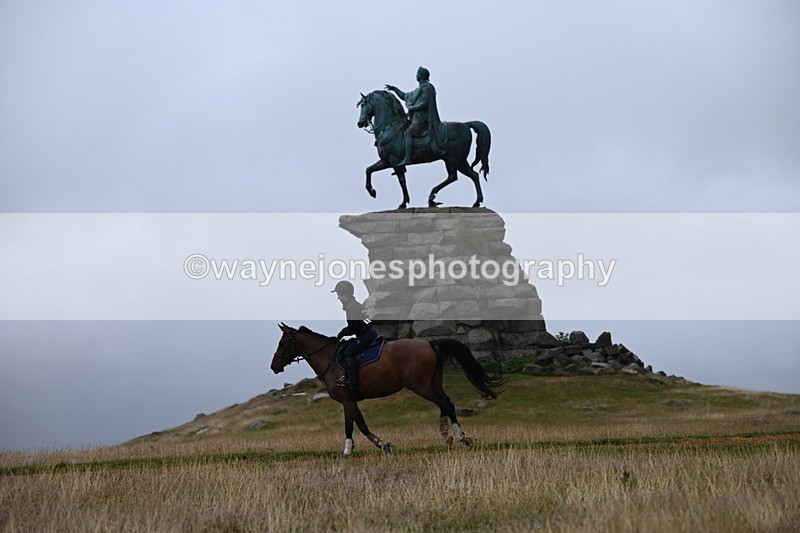 DSC_1725 - Time at Statue 12:13 to 12:32