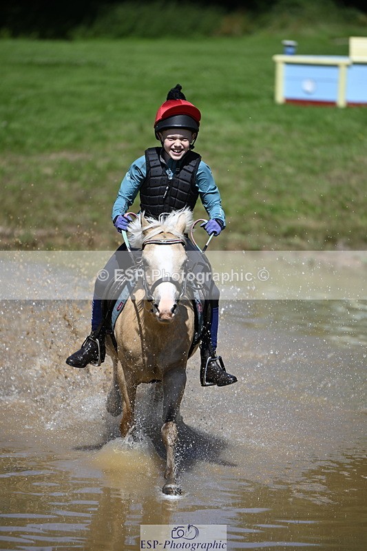 240728B-112544-01040 - Theo's Group XC