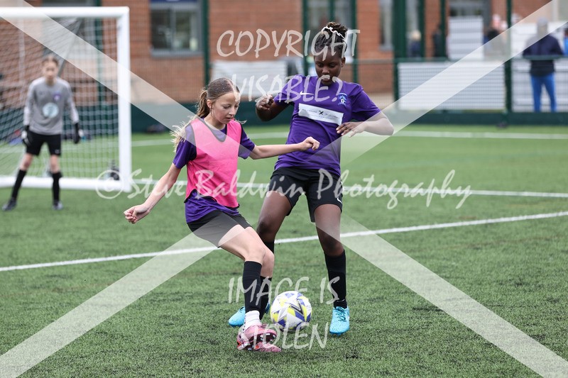 1DX32415 - Sat 6th U12 Girls