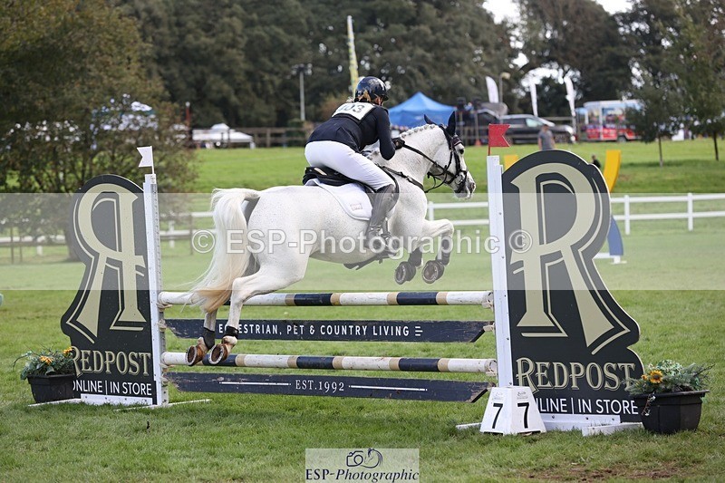 231022-131648-27610 - 403-KILLEA.LARK.GIRL-Joanna.Jones-TrotUp+SJ