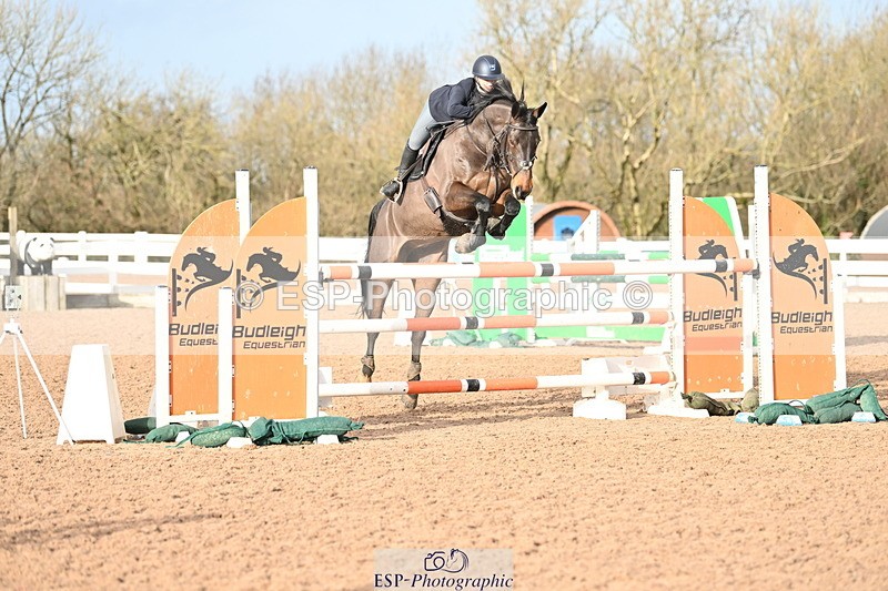 231209A-131752-01874 - Cls 13 Foxhunter & 1.20m Open