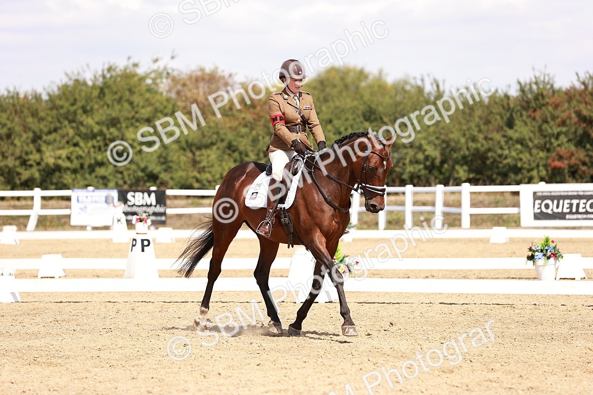 SBM_018416 - Class 17 - Novice 6