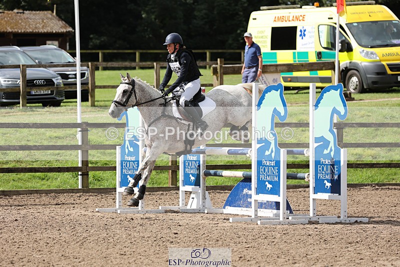 240804-104645-11278 - 363-Sarah_Kula-Przezwanski-RIVERSDALE_BEAUS_LAD