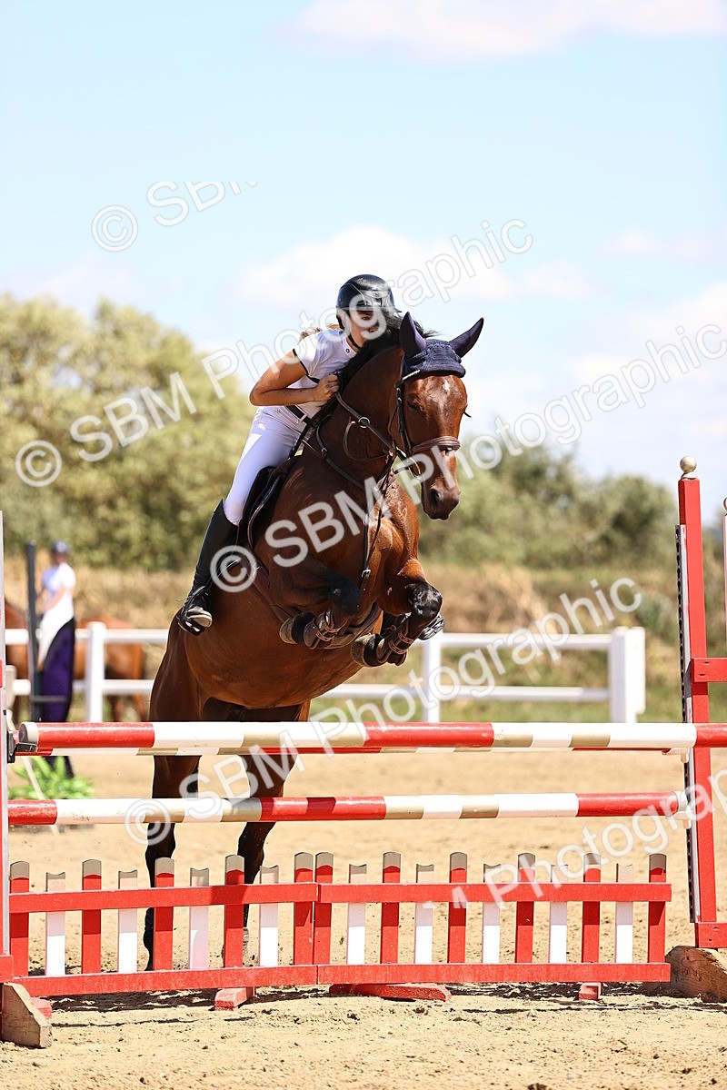 SBM_014747 - Class 15 - Senior Newcomers - 1.10m Open