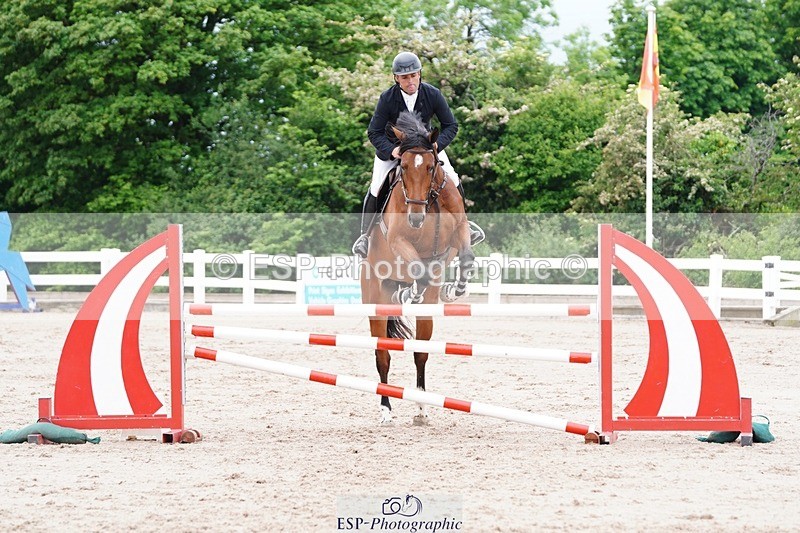 250524-113756-06415 - Cls 21 A&B Snr Disco & 1.00m Open