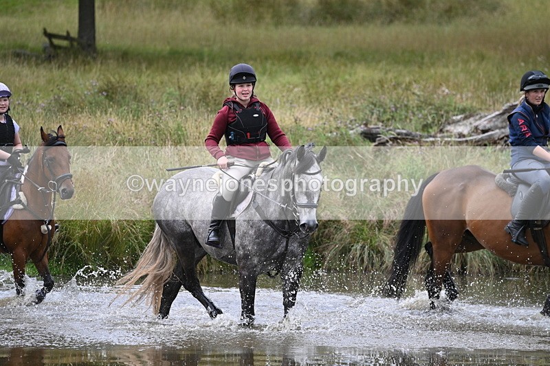 WJ7_3310 - Time at Water 12:15 to 12:50