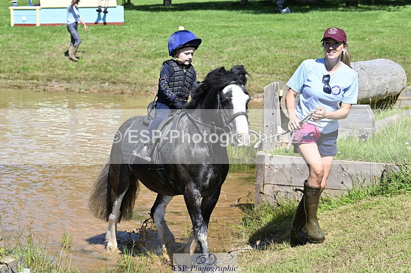 240728B-111159-01175 - Gemma's Group XC