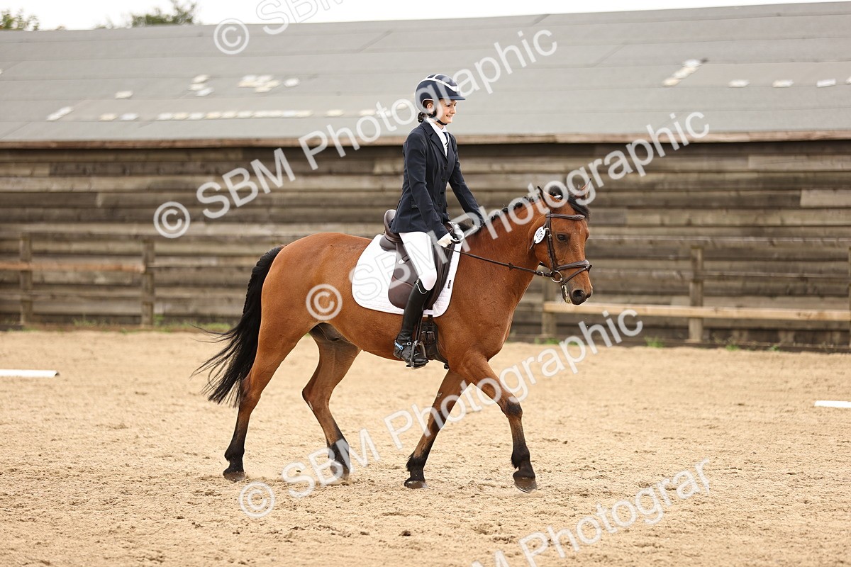 SBM_000894 - Class 7 - Novice 37
