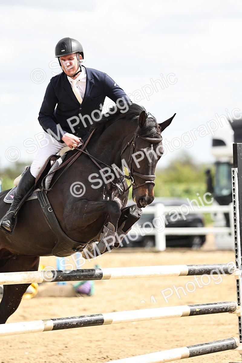 SBM_000919 - Class 3 - Senior Discovery - 1.00m