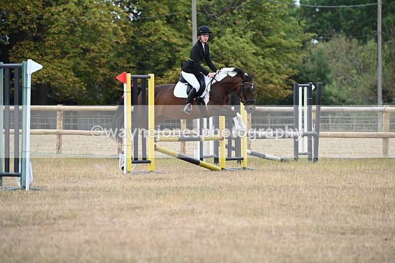WJ6_0685 - Class 14 Intermediate Jumping 75cm