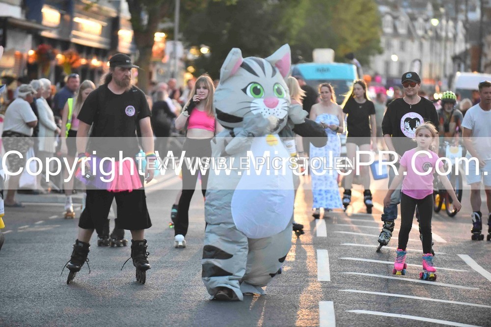 SH4_4038 - Carnival Procession.