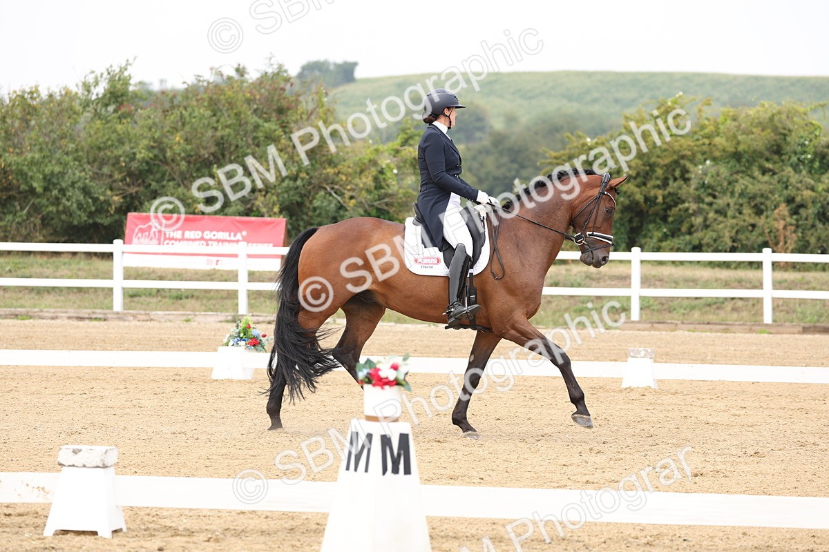 SBM_007437 - Class 9 - FEI INT I - 14.57-15.45