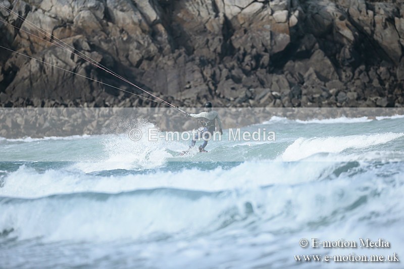 KS 020413-120 - Kite Surfing