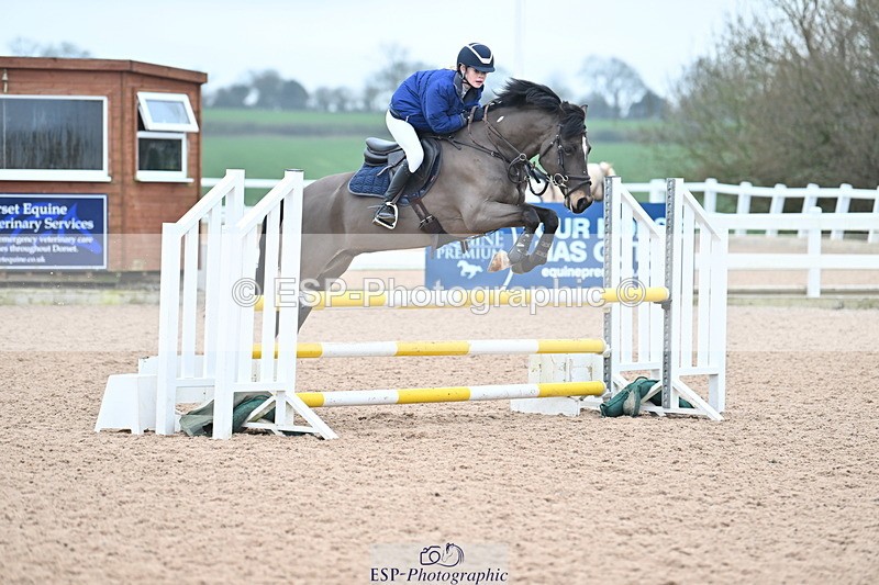 240128A-113245-00552 - Cls 3 Pony Discovery and 90cm Open