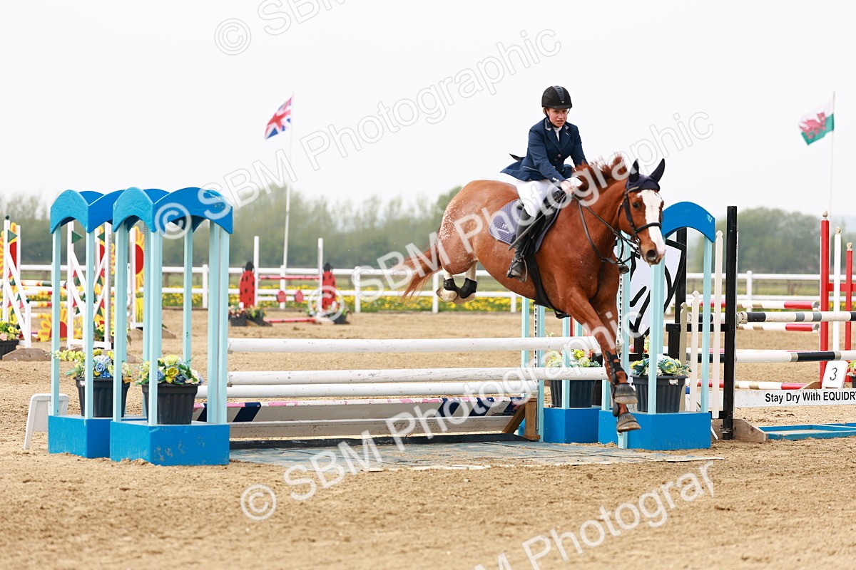  - Class 18 - Senior Newcomers - 1.10m