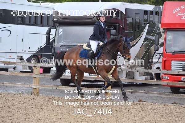 JAC_7404 - CLASS 12  Senior BritiNovice/ 90cm Open