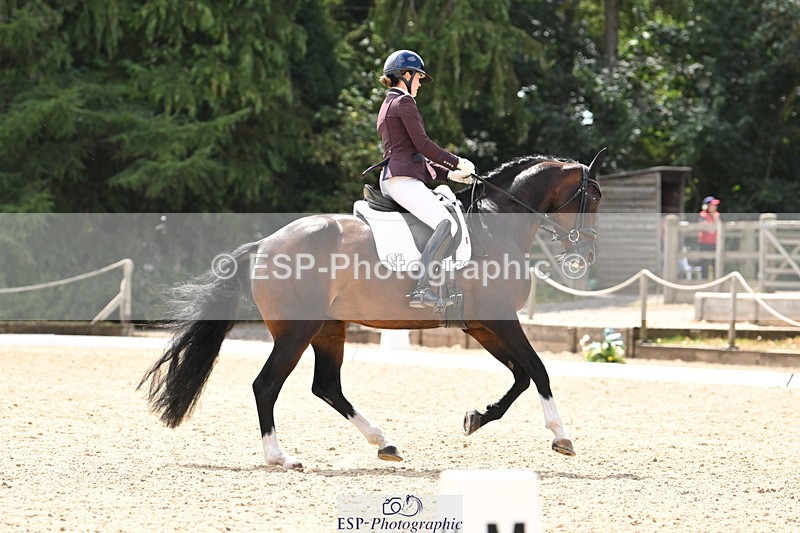 250808A-154549-01652 - 134-Lucy.AmyPretty.Karla