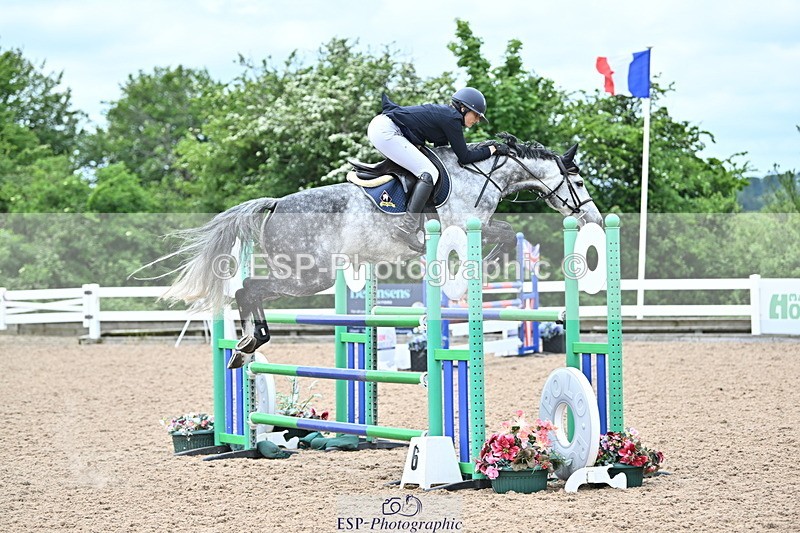 240523A-130011-01865 - Cls 4 Snr 1.20m Open