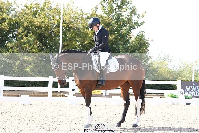 250817-154923-11597 - 083-Emily.JarvisCriafol.Two.Tone.Tequila