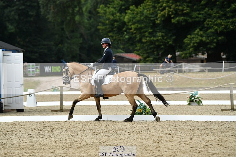 250718A-122922-01470 - 141-Chloe.Dunn-Towerhill.Shamie