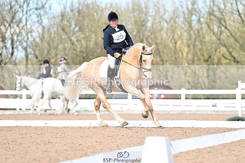 240324A-133844-03449 - Novice 28, 13.00 to 14.00