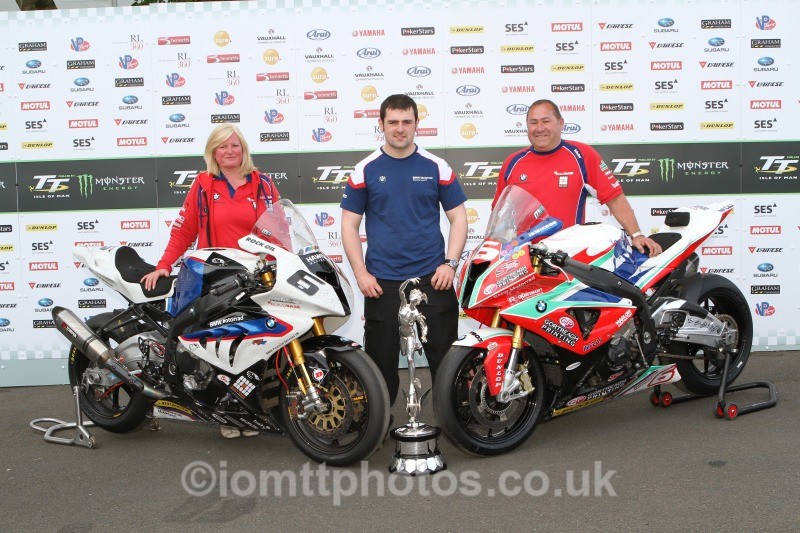 TT148835 - Senior TT Podium