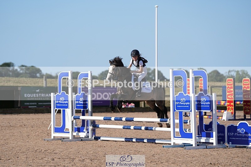 250712-091348-01078 - Cls 1 Pony Intro 70cm