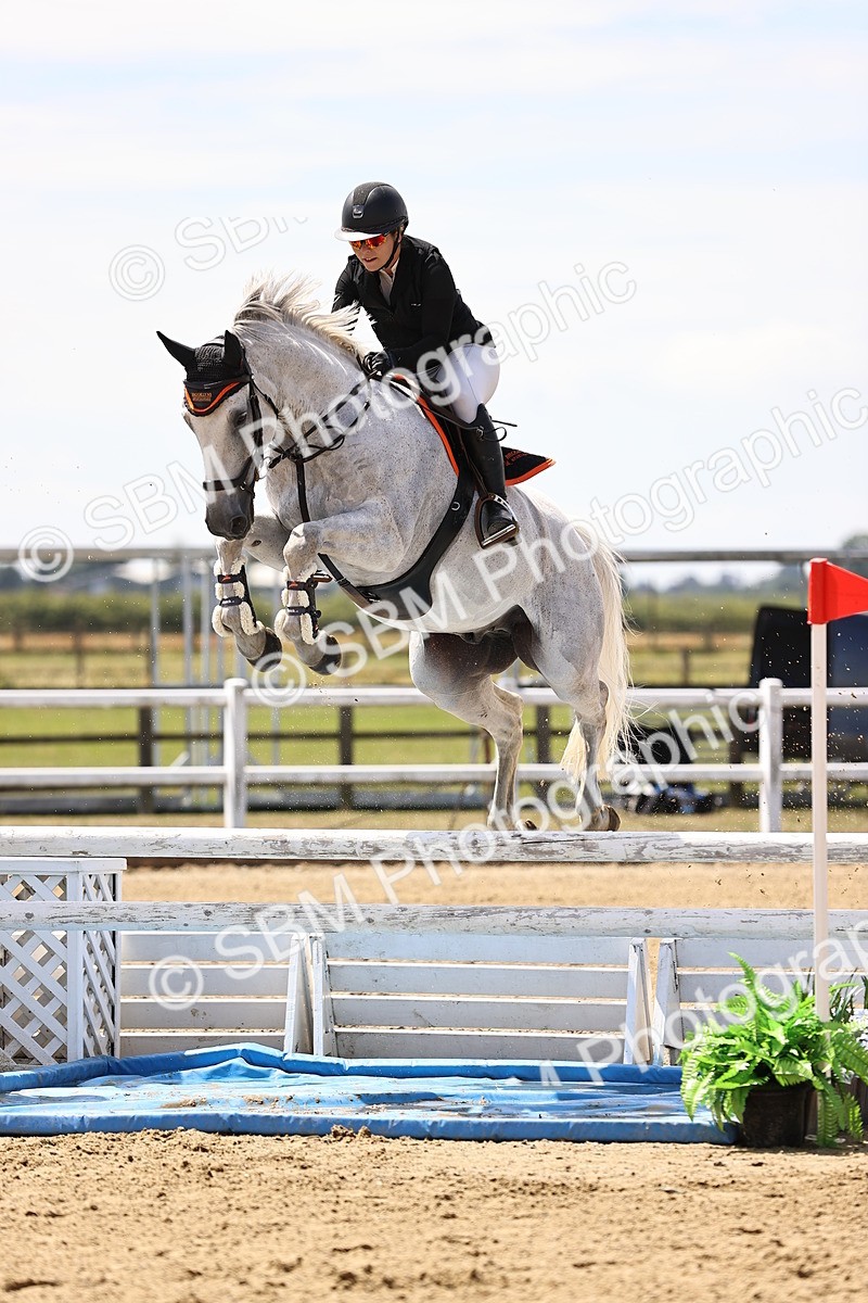 SBM_010358 - Class 9 - Senior Foxhunter - 1.20m Open