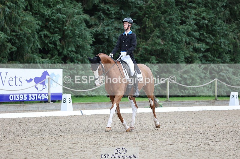 241024-143813-04108 - 228-Callum.Banfield-JIN.VAN.DE.DOELVELDEN.Z