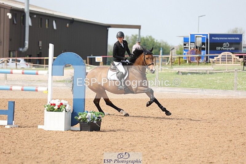 240511A-154210-14785 - Cls 36 National 1.30m Open