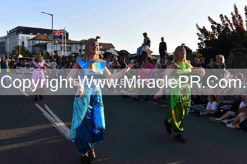 SH4_3512 - Carnival Procession.