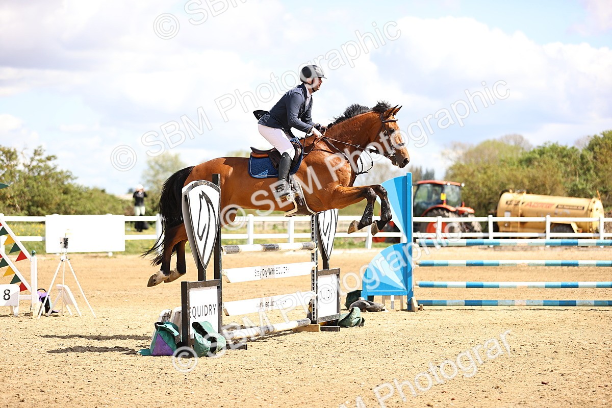 SBM_003848 - Class 17 - Senior Newcomers - 1.10m