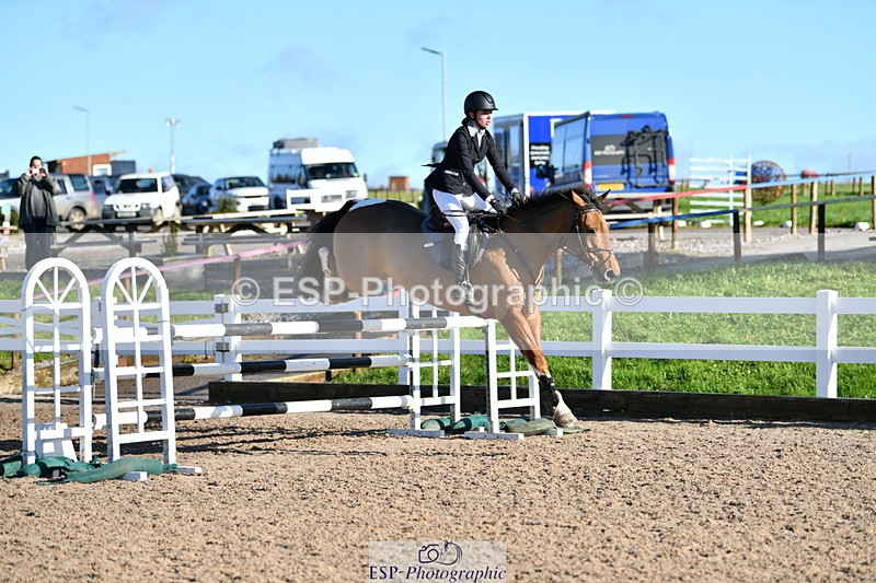 231110A-124110-00425 - Cls 4 Snr 1.05m Open