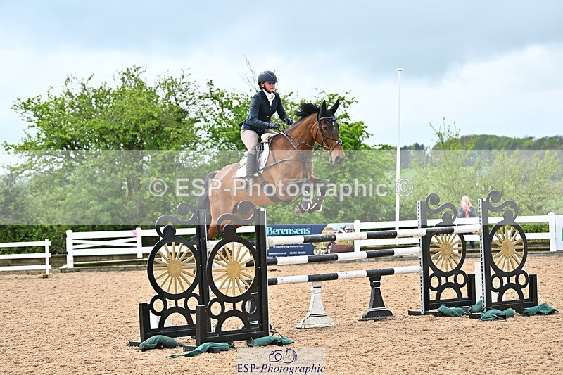 240501A-143951-01109 - Cls 8 Snr Foxhunter and 1.20m Open